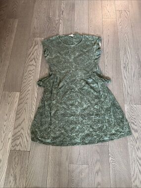 Warehouse Olive Green Floral Cap-Sleeve Dress